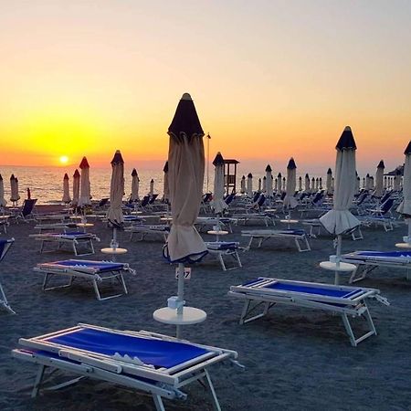 Paradiso Hotel Скалеа Екстериор снимка